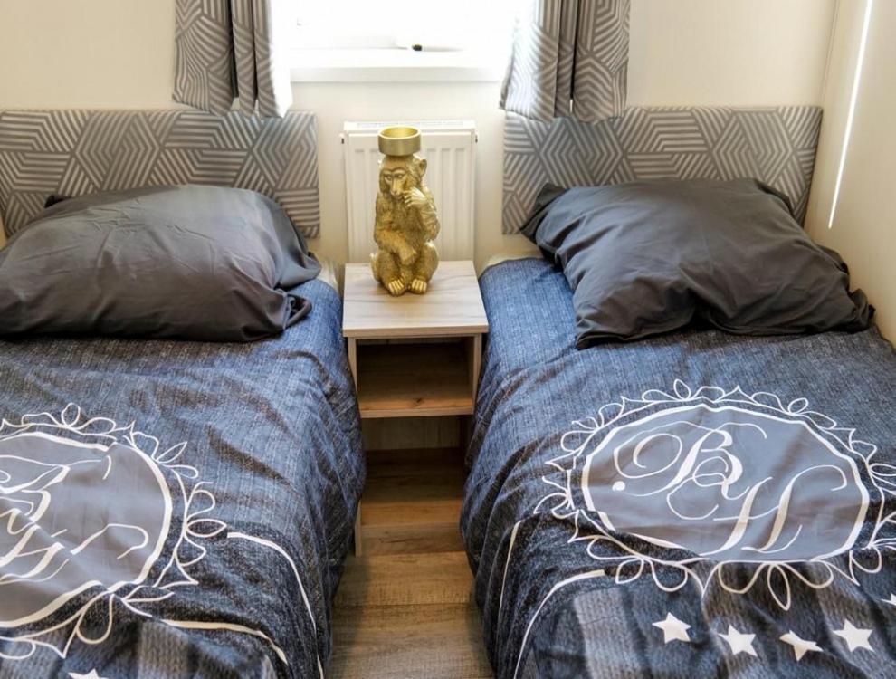 Camping Zavelbos Superior Chalet Maaseik Dış mekan fotoğraf